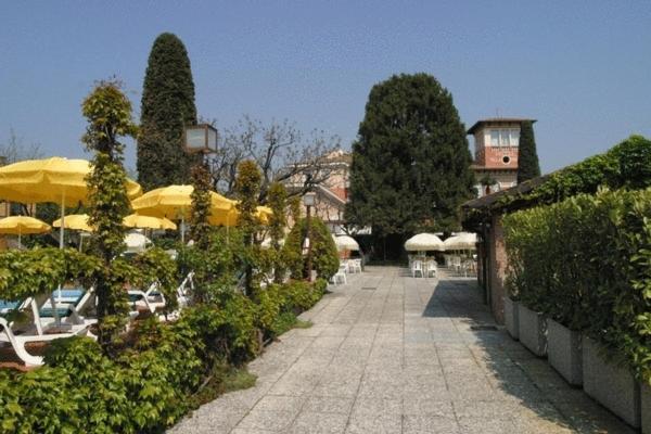 Hotel Villa Mulino ***S Garda  Exterior photo