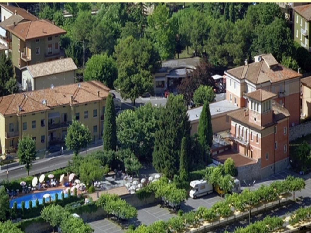 Hotel Villa Mulino ***S Garda  Exterior photo